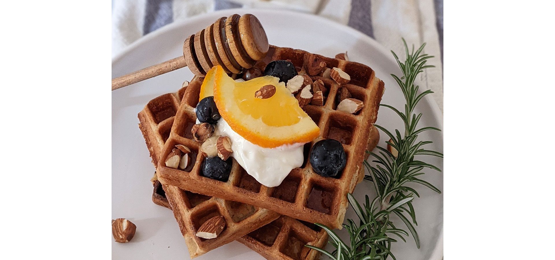 Cheese-with-cassava-waffles-with-quince-surprise